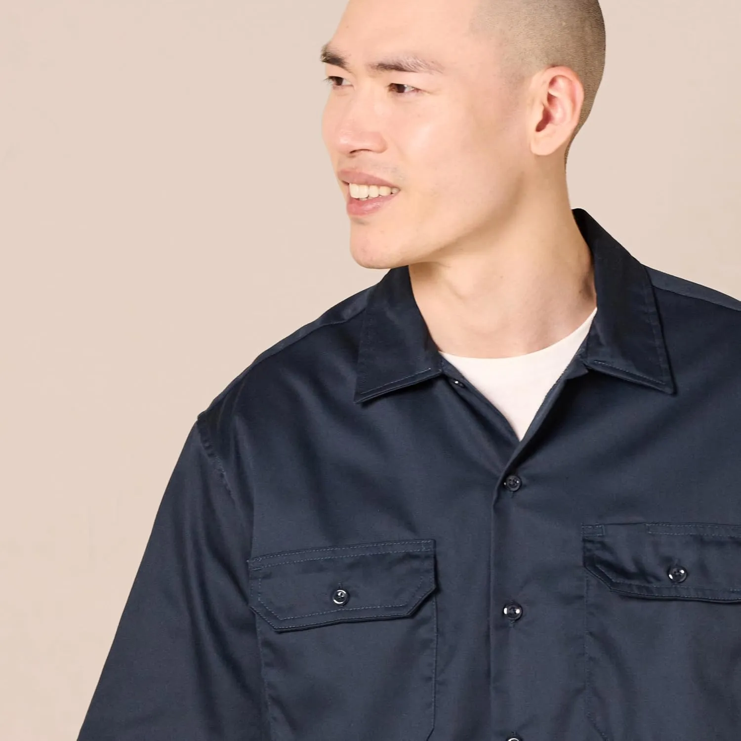 Amazon Essentials Button Up Shirt for Men, Short-Sleeve, Stain and Wrinkle-Resistant