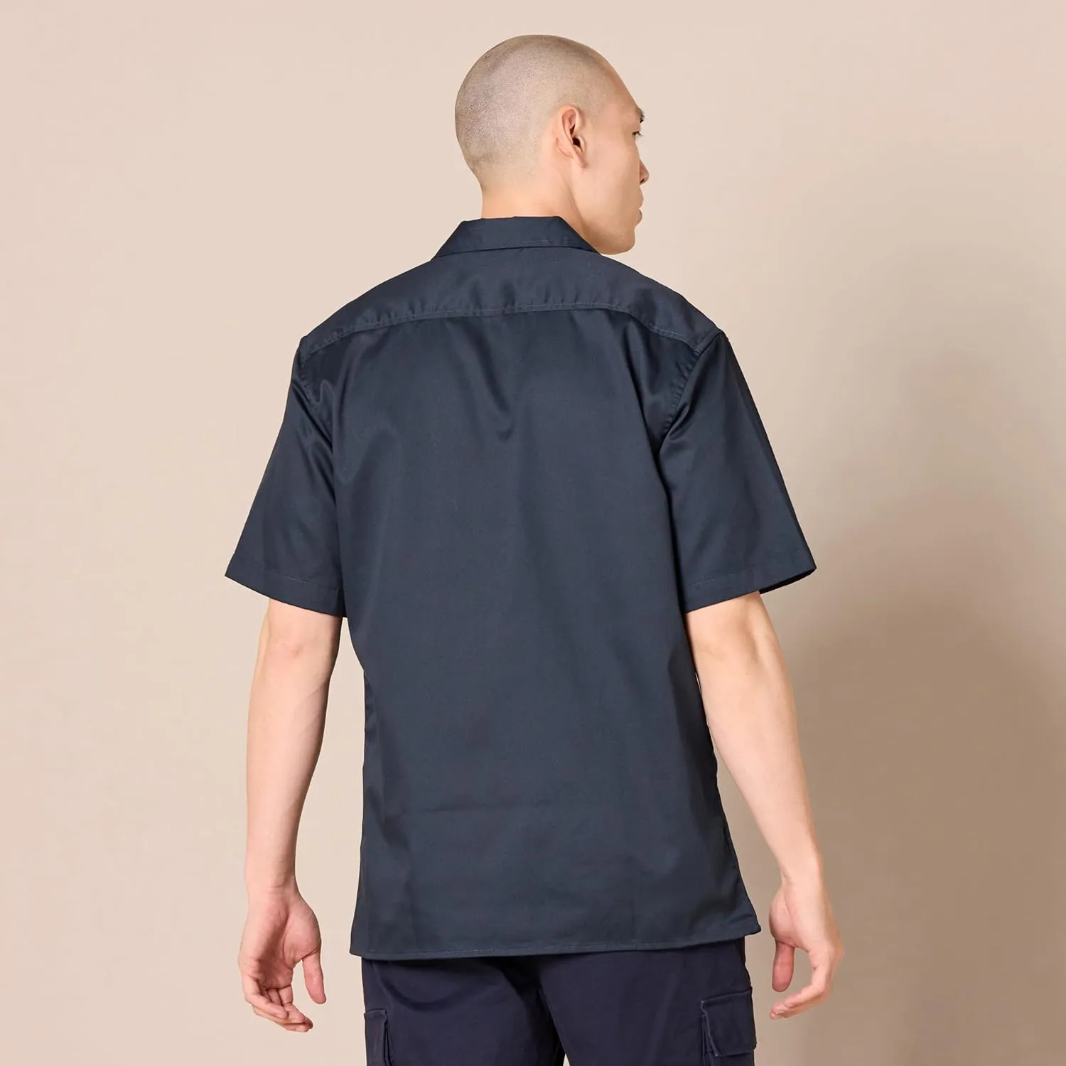 Amazon Essentials Button Up Shirt for Men, Short-Sleeve, Stain and Wrinkle-Resistant