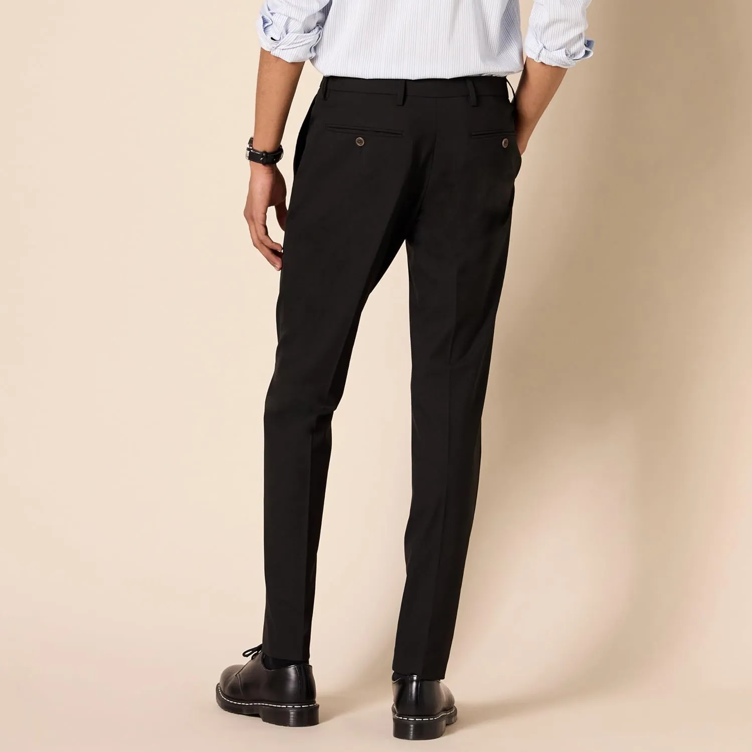 Amazon Essentials Men's Slim-Fit Wrinkle-Resistant Stretch Dress Pant