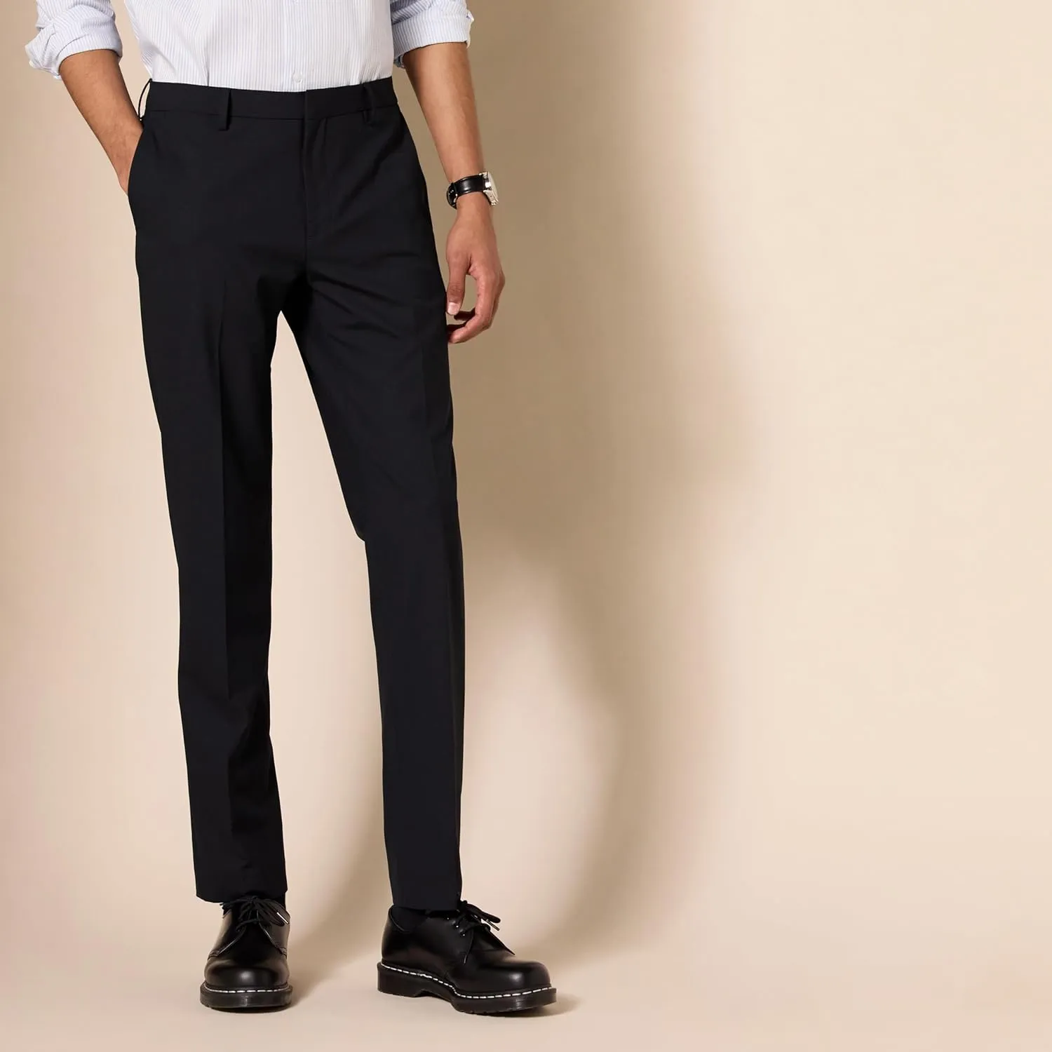 Amazon Essentials Men's Slim-Fit Wrinkle-Resistant Stretch Dress Pant