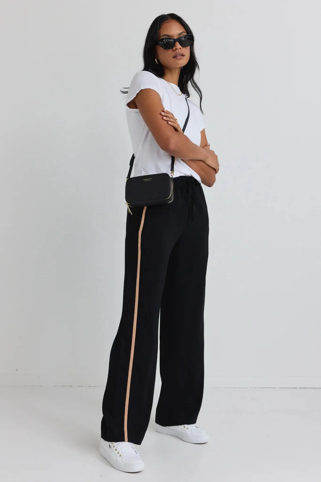 Confident Blk Stripe Crepe Pants