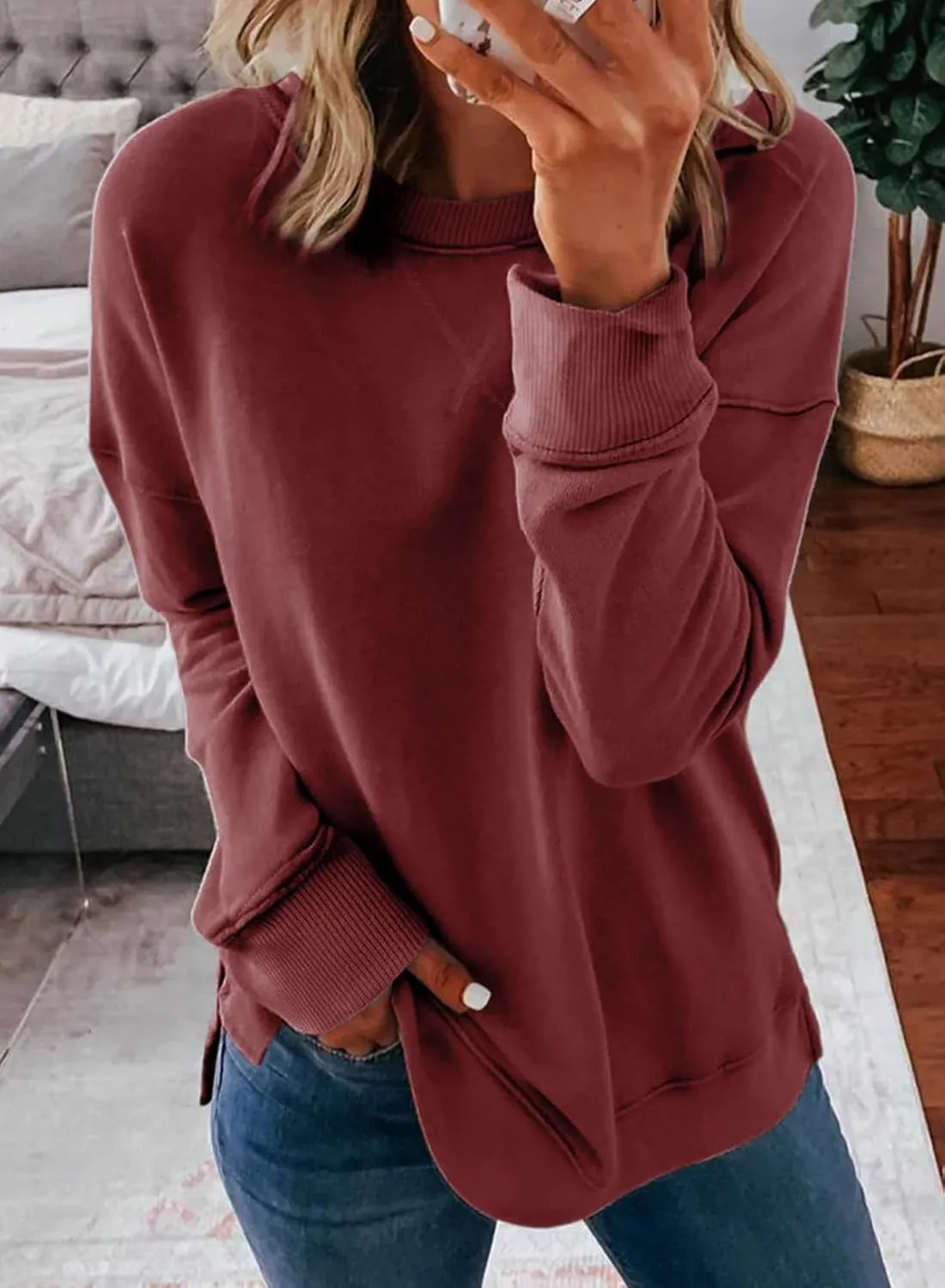 Dokotoo Women's Casual Crew Neck Sweatshirt Loose Soft Long Sleeve Pullover Tops