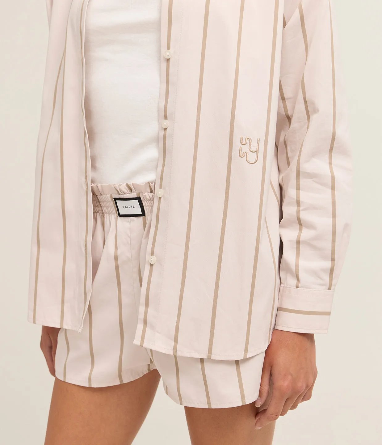Elba Short in Tofu and Sand