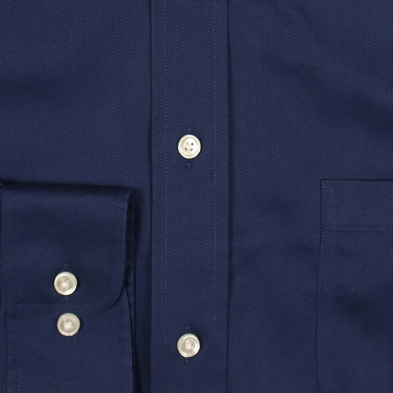 Gold Label Roundtree & Yorke Big and Tall Non-Iron Wrinkle-Resistant Men's Long Sleeve Shirt