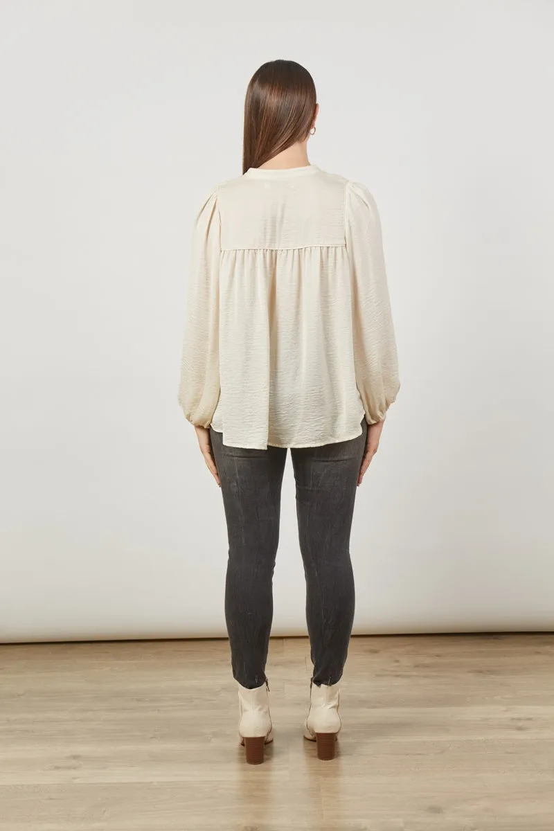 Isle Of Mine - Romance Blouse - Creme