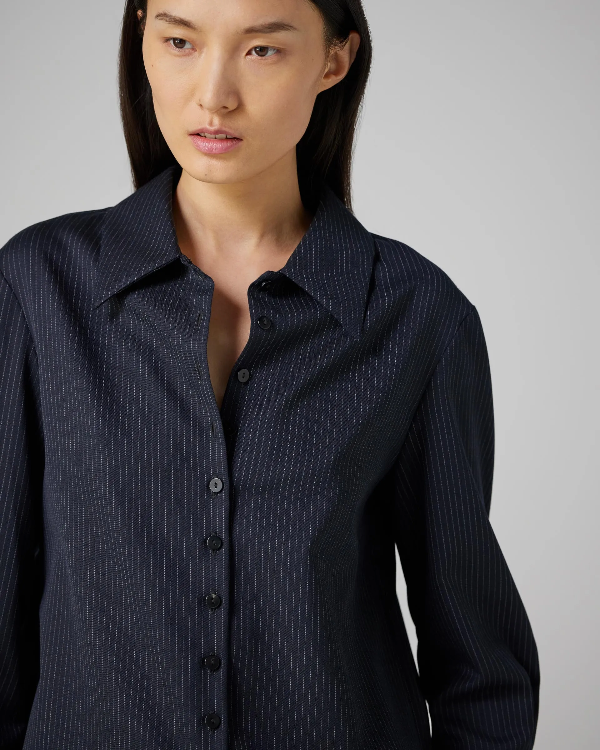Livia Shirt in Wool, Navy Pinstripe