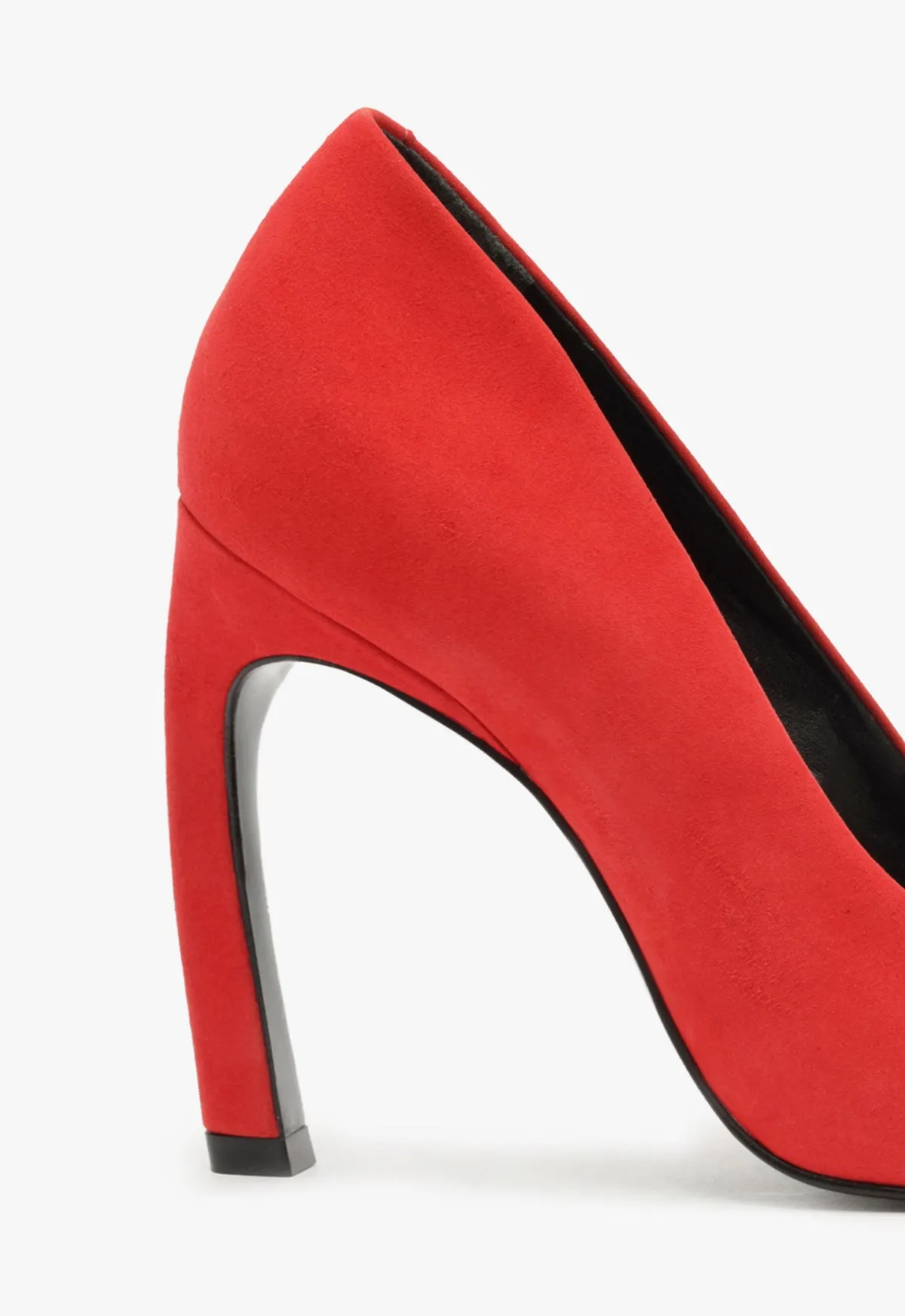 Lou Curve Pump