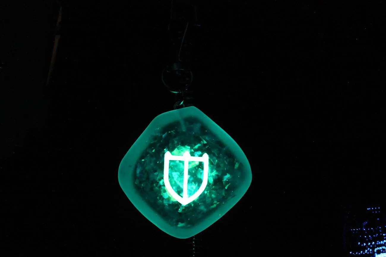 Paladin Twinkle Glow in the Dark Job Stone - FFXIV