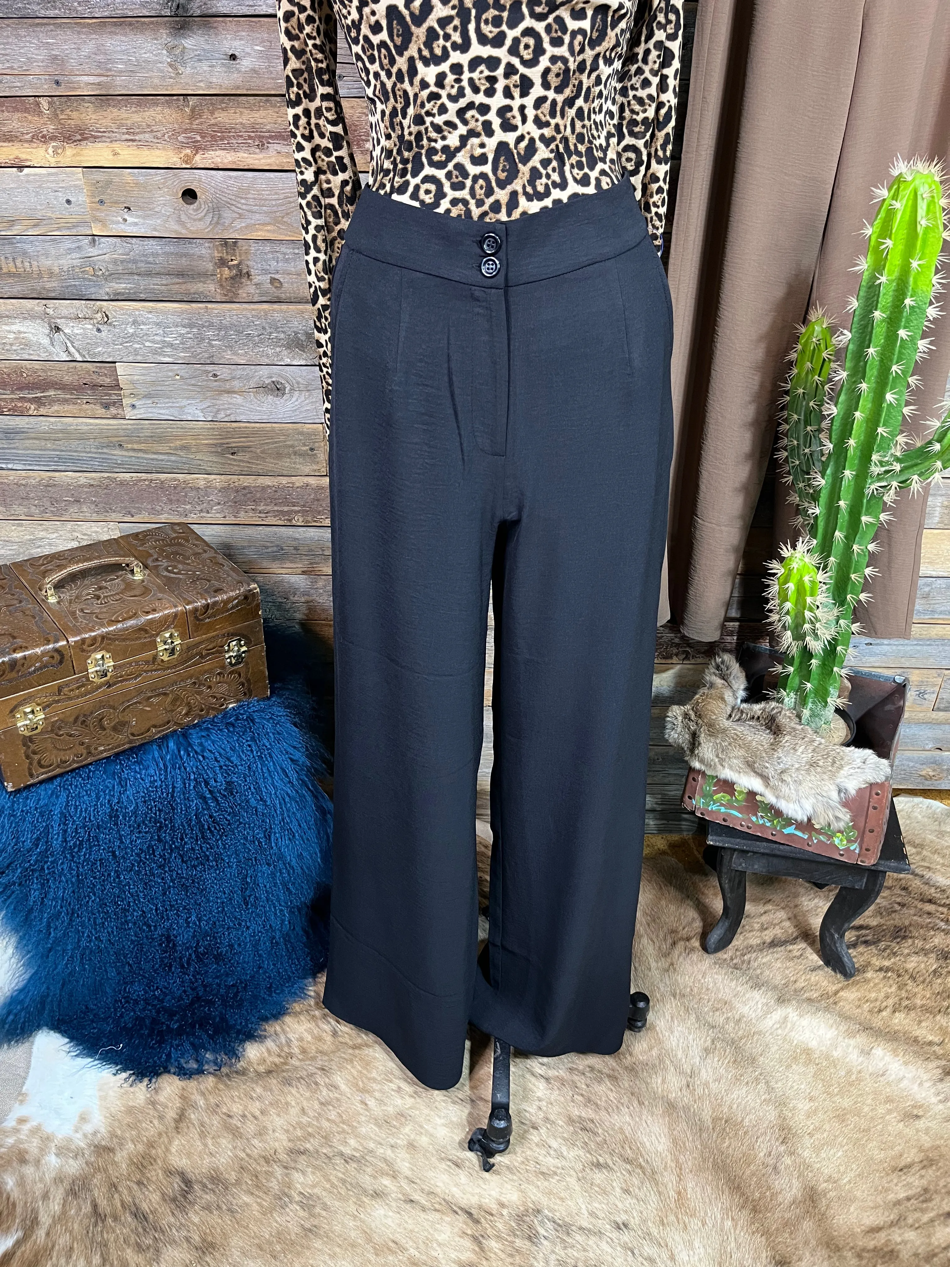 Sara Solid Woven Wide Leg Trousers