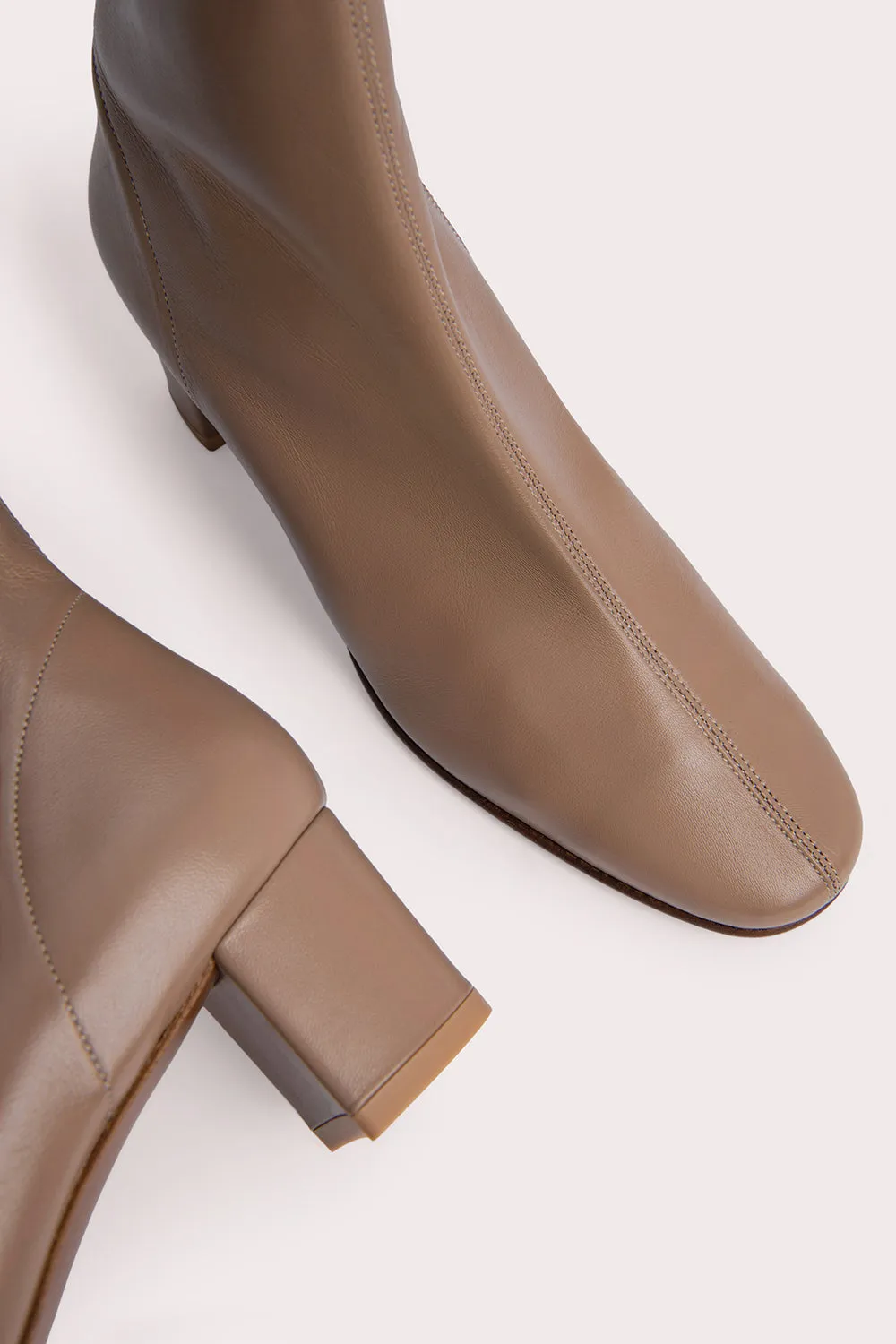 Sofia Elegant Nude Leather Shoes