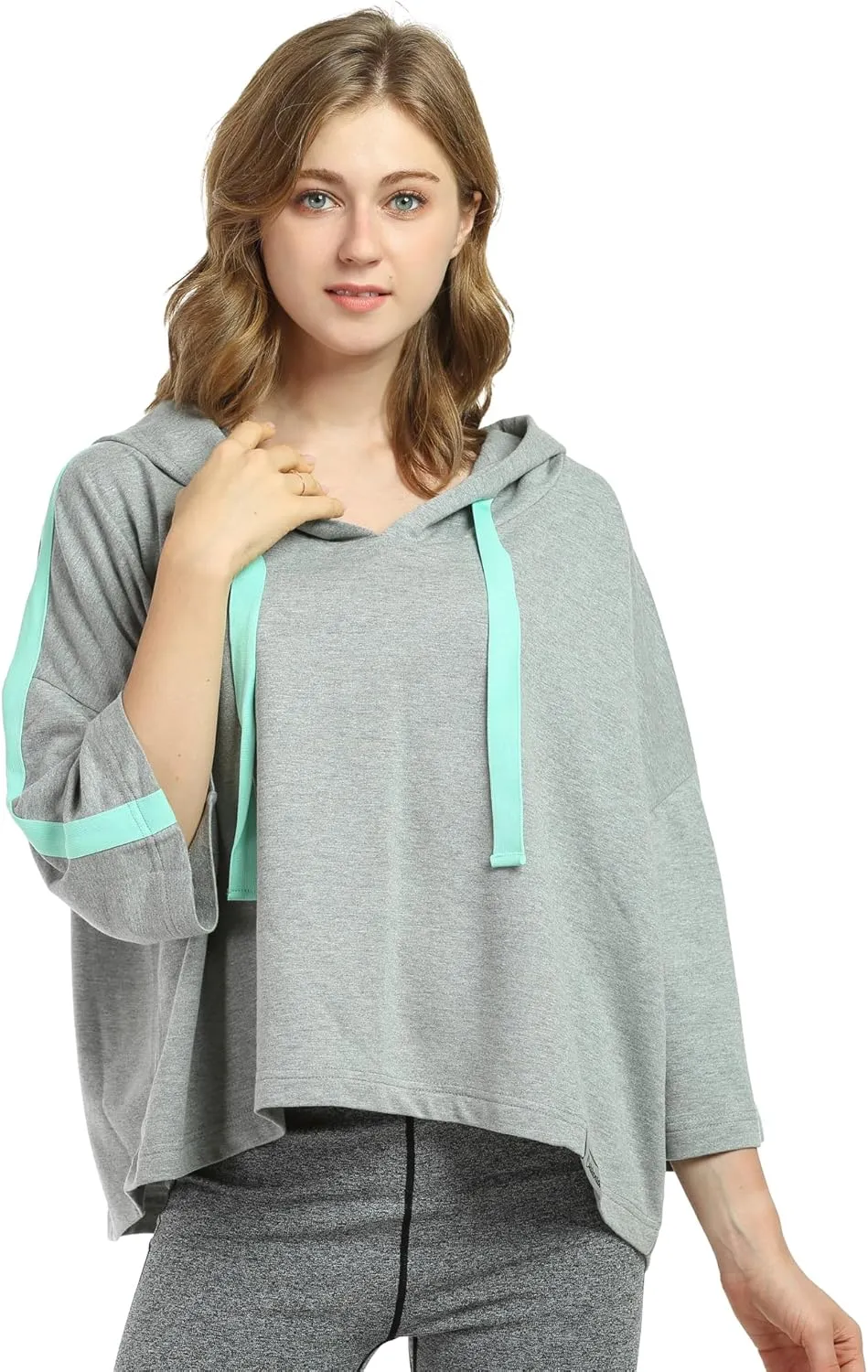 Solaris Loose Women's Crop Tops Hoodie Sweatshirt, 3/4 Sleeve Comfortable Soft Pullover T-Shirt for Outdoor Running