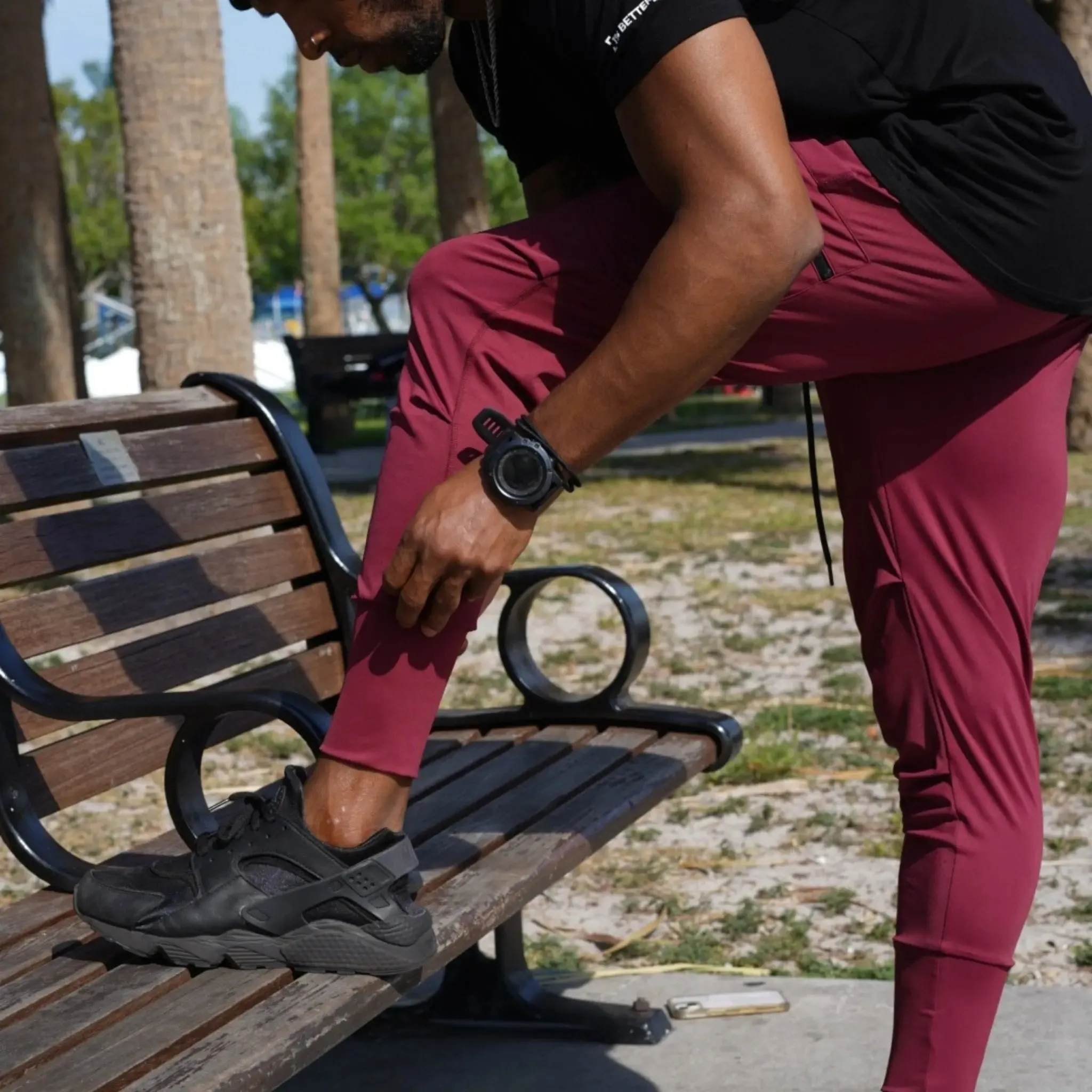 TECH JOGGERS