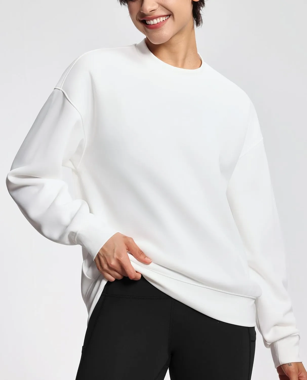 THE GYM PEOPLE Women's Soft Oversized Sweatshirt Crewneck Loose fit Lightweight Pullover Tops
