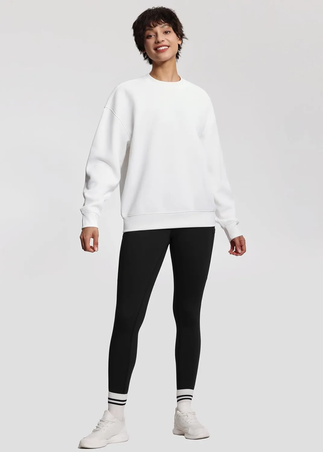 THE GYM PEOPLE Women's Soft Oversized Sweatshirt Crewneck Loose fit Lightweight Pullover Tops