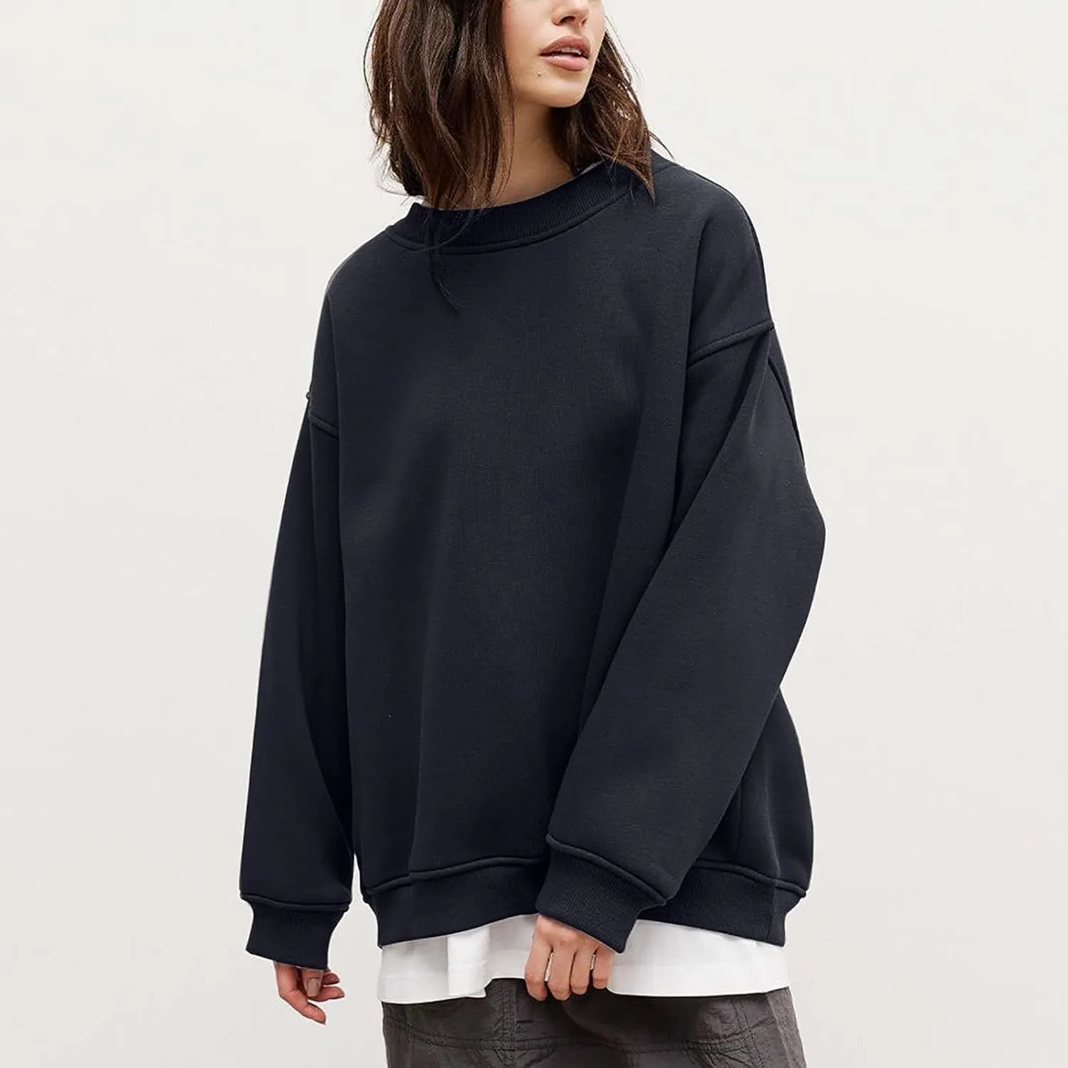 Womens Crew Neck Solid Color Sweatshirts Tops Long Sleeve Casual Pullover Cute Lightweight Loose Tops Fall Winter