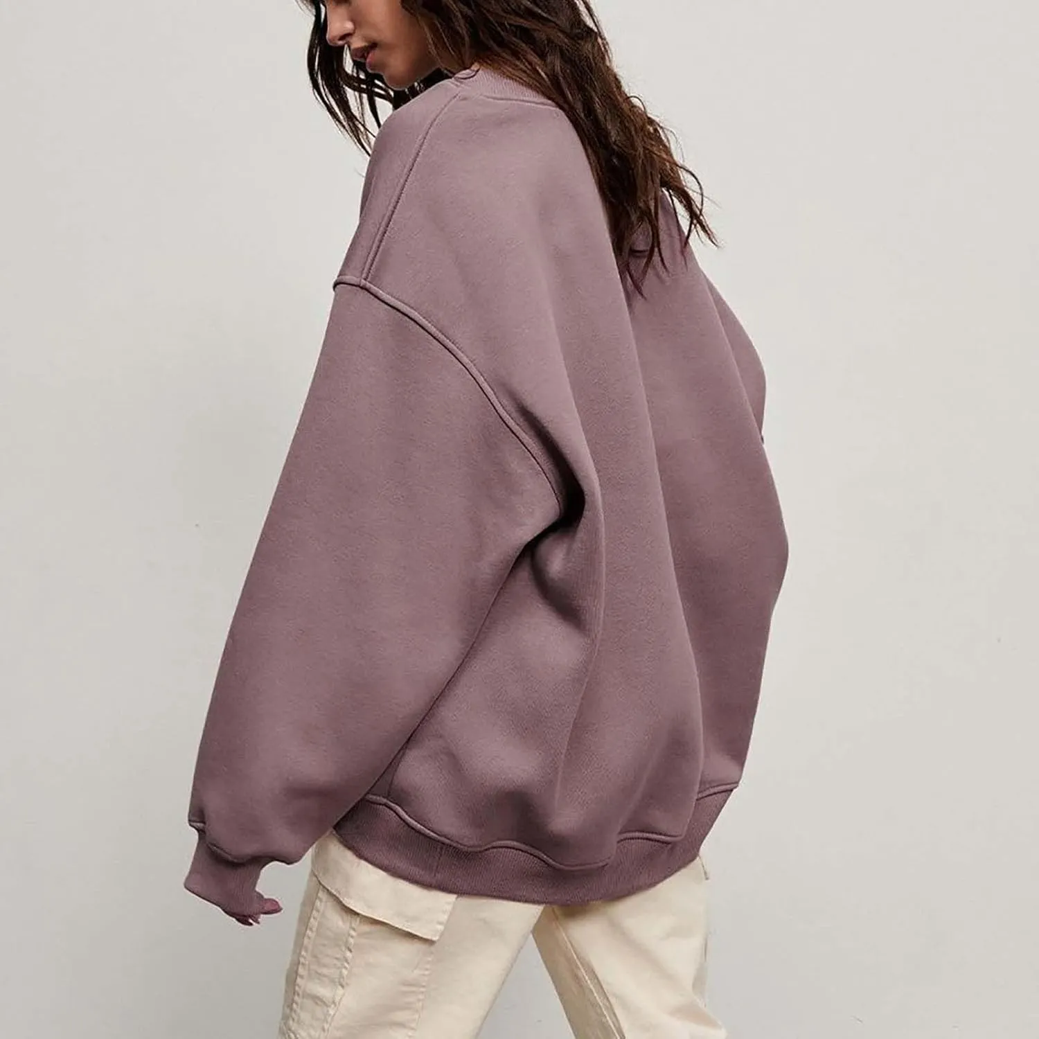 Womens Crew Neck Solid Color Sweatshirts Tops Long Sleeve Casual Pullover Cute Lightweight Loose Tops Fall Winter