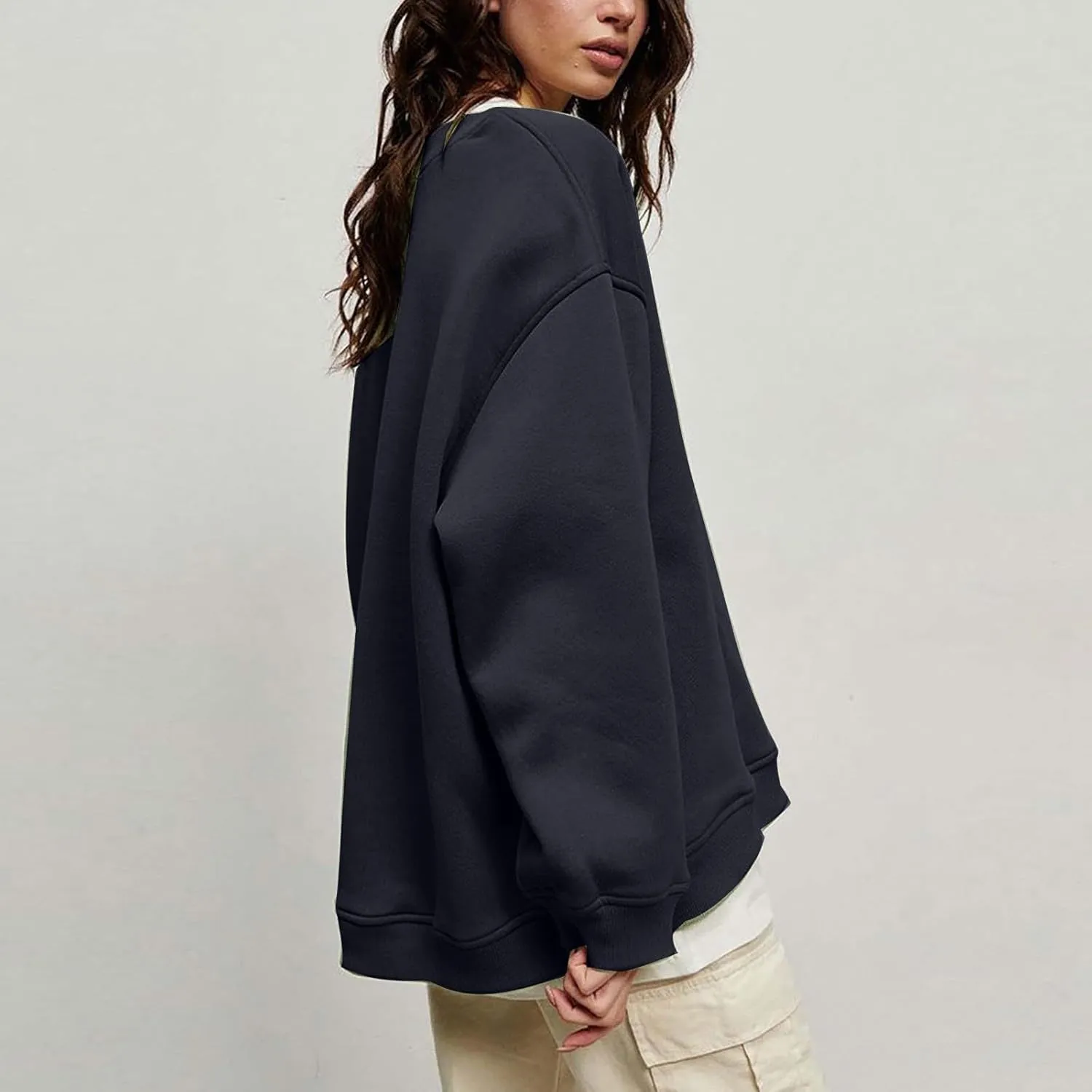 Womens Crew Neck Solid Color Sweatshirts Tops Long Sleeve Casual Pullover Cute Lightweight Loose Tops Fall Winter