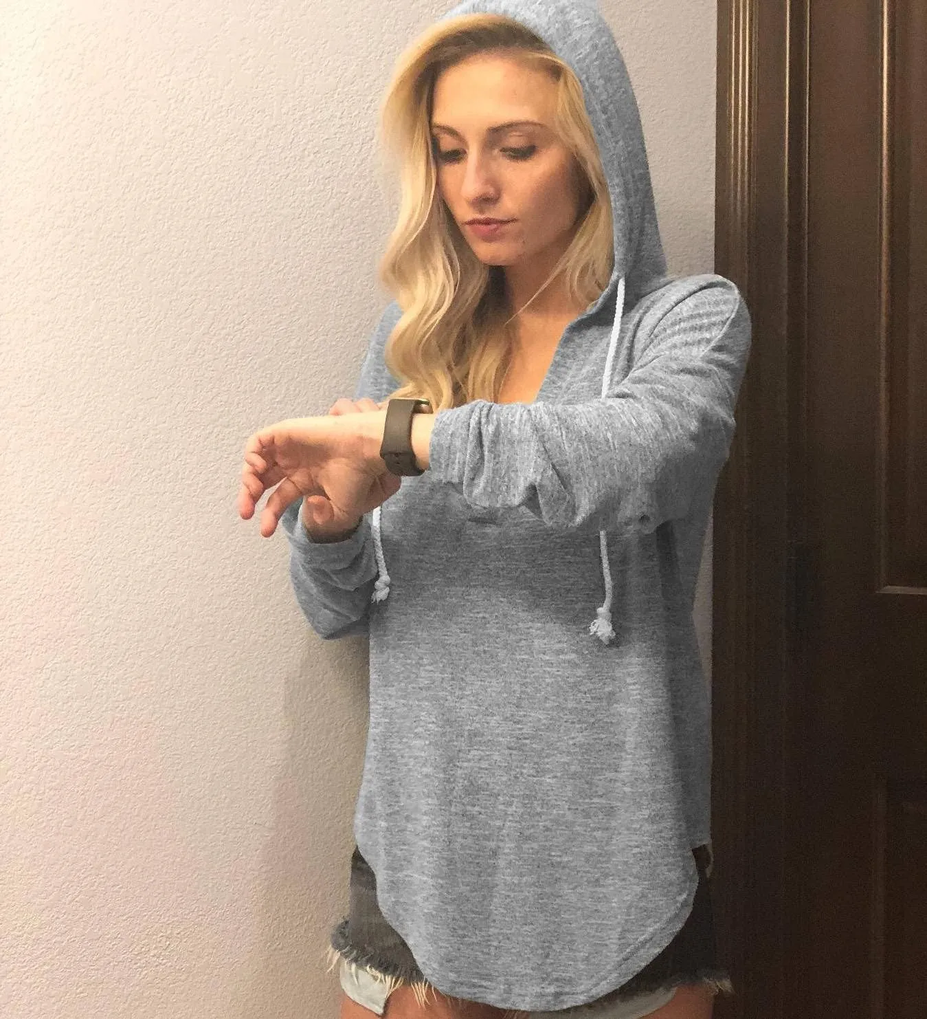 Womens Long Sleeve V Neck Hoodie Sweatshirts Lightweight Pullover Tops