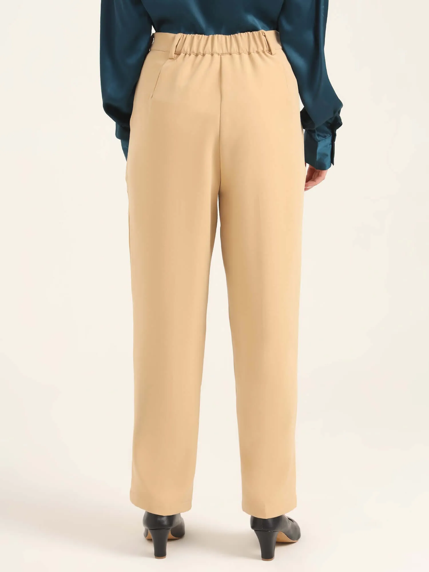 Women'S Luxury Banana Crepe Wheat C Pant