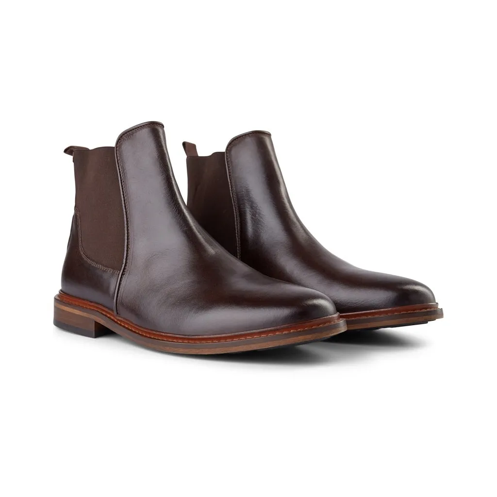 Wyatt Leather Chelsea Boot - BROWN